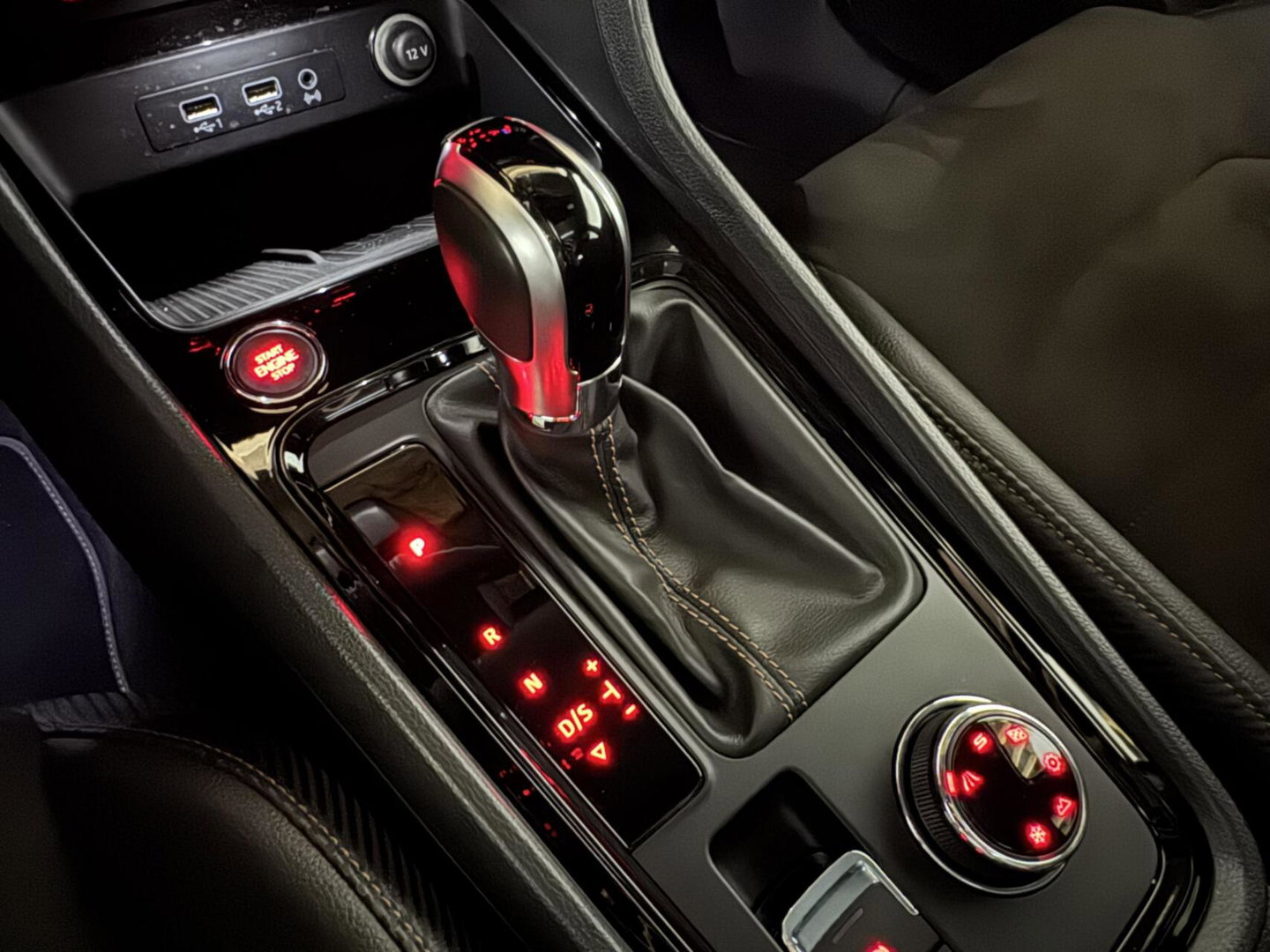 CUPRA Ateca 2.0 TSI 4DRIVE Pano Virtual Brembo Beats 360°