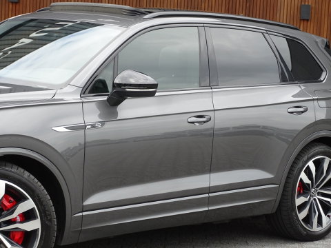 Volkswagen Touareg 3.0 e-Hybrid 462PK 4-Motion R / Massage / Dynaudio / 360°