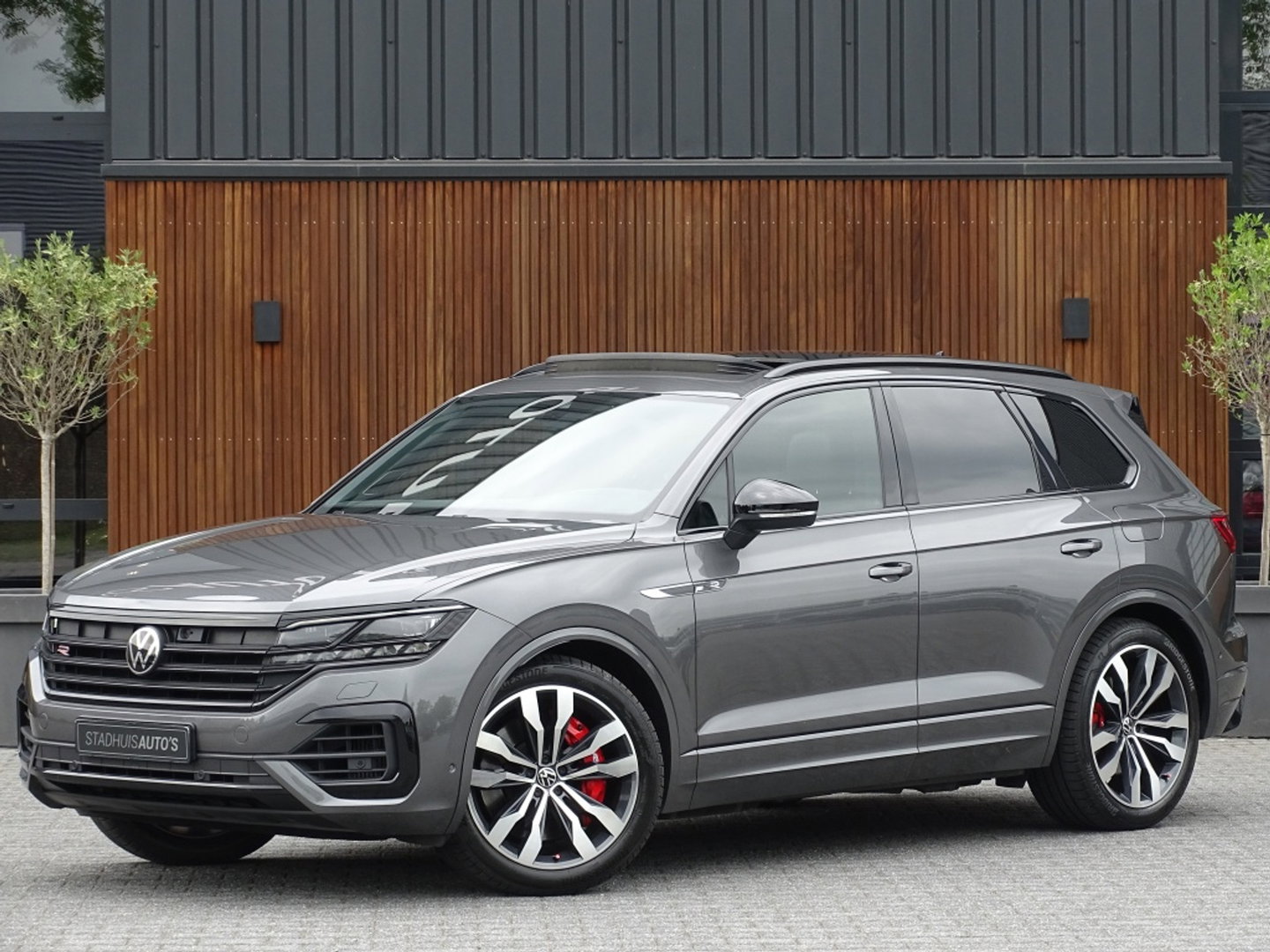 Volkswagen Touareg 3.0 e-Hybrid 462PK 4-Motion R / Massage / Dynaudio / 360°