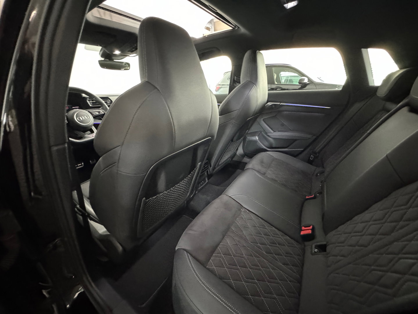 Audi S3 Sportback 2.0 TFSI quattro Pano|B&O|HuD|Keyles|Sfeer