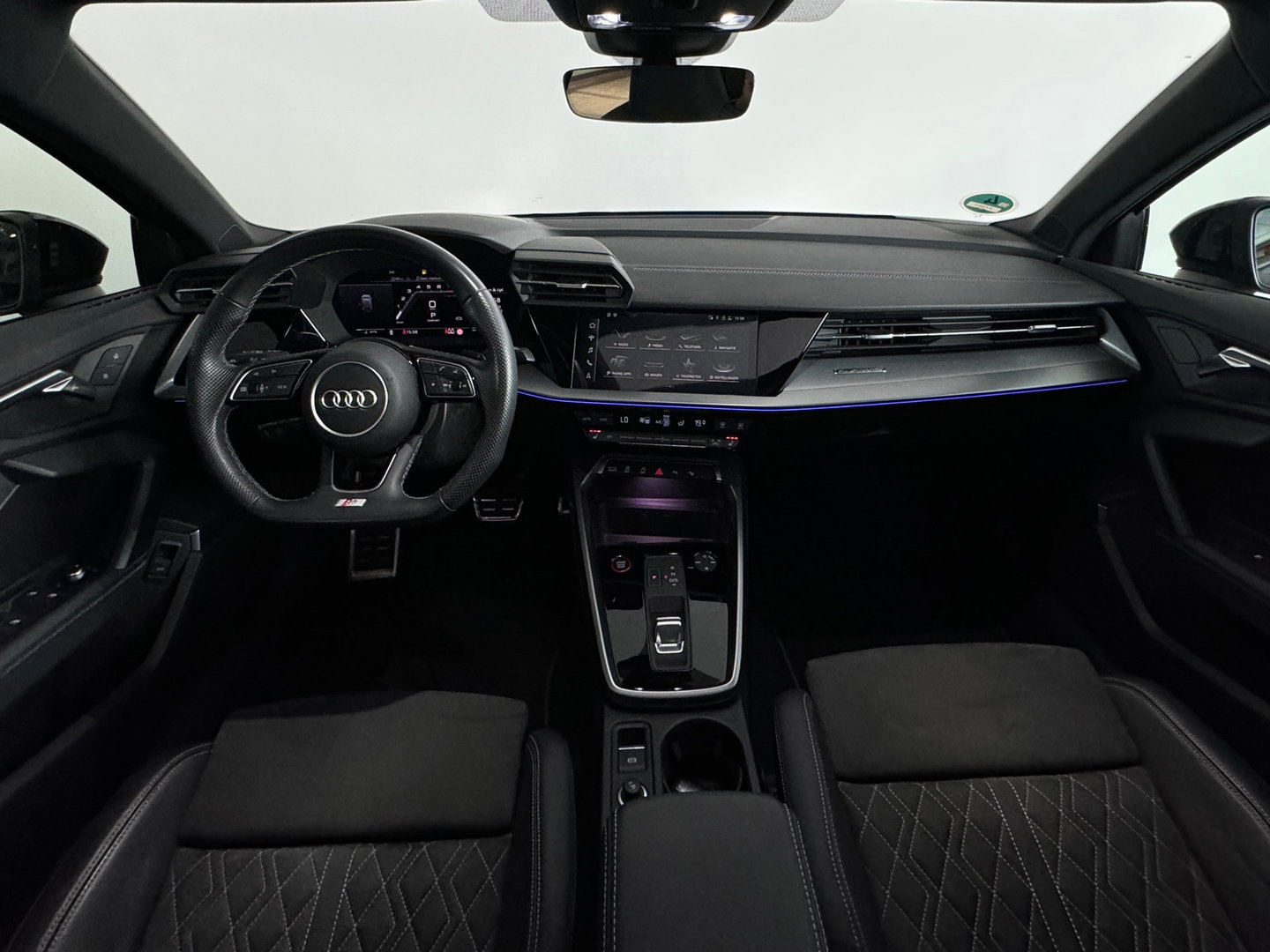 Audi S3 Sportback 2.0 TFSI quattro Pano|B&O|HuD|Keyles|Sfeer