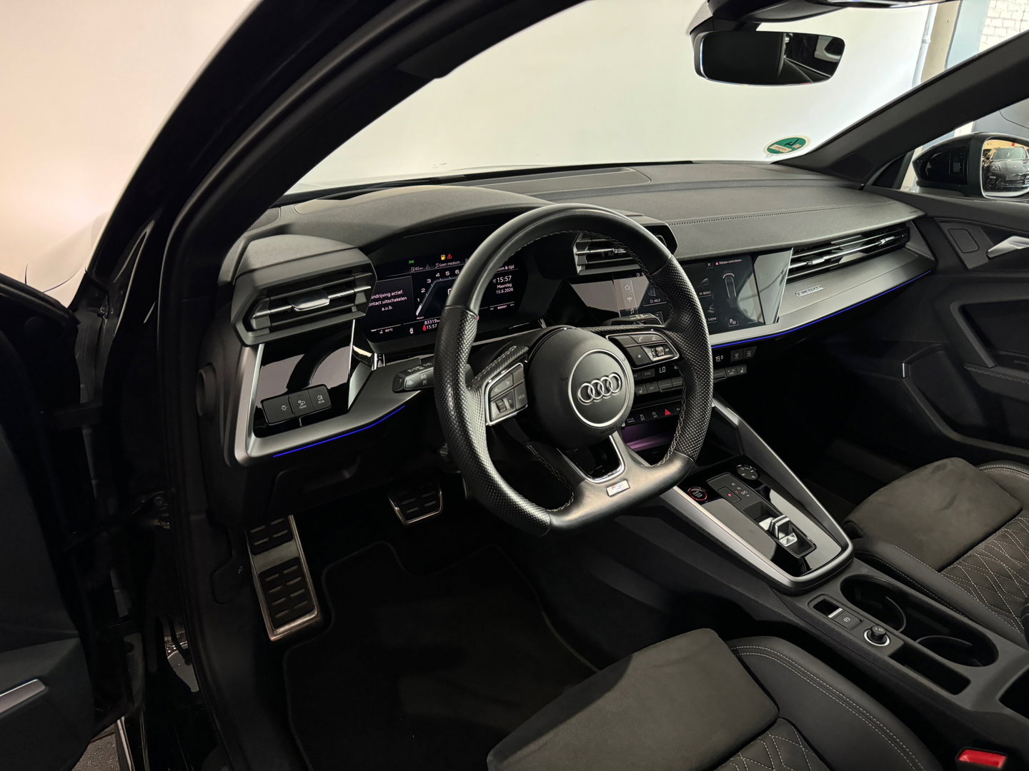 Audi S3 Sportback 2.0 TFSI quattro Pano|B&O|HuD|Keyles|Sfeer