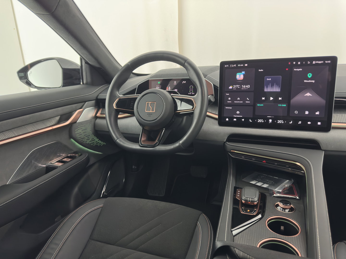 ZEEKR 001 AWD Performance 100 kWh (INCL-BTW) *AUT | PANO | LEATHER-MICROFIBRE | FULL-LED |  ADAPTIVE-CRUISE | HEATED-COMFORTSEATS | AMBIENTLIGHT |  NAVI-FULLMAP | PRIVACY-GLASS | 22INCH*....