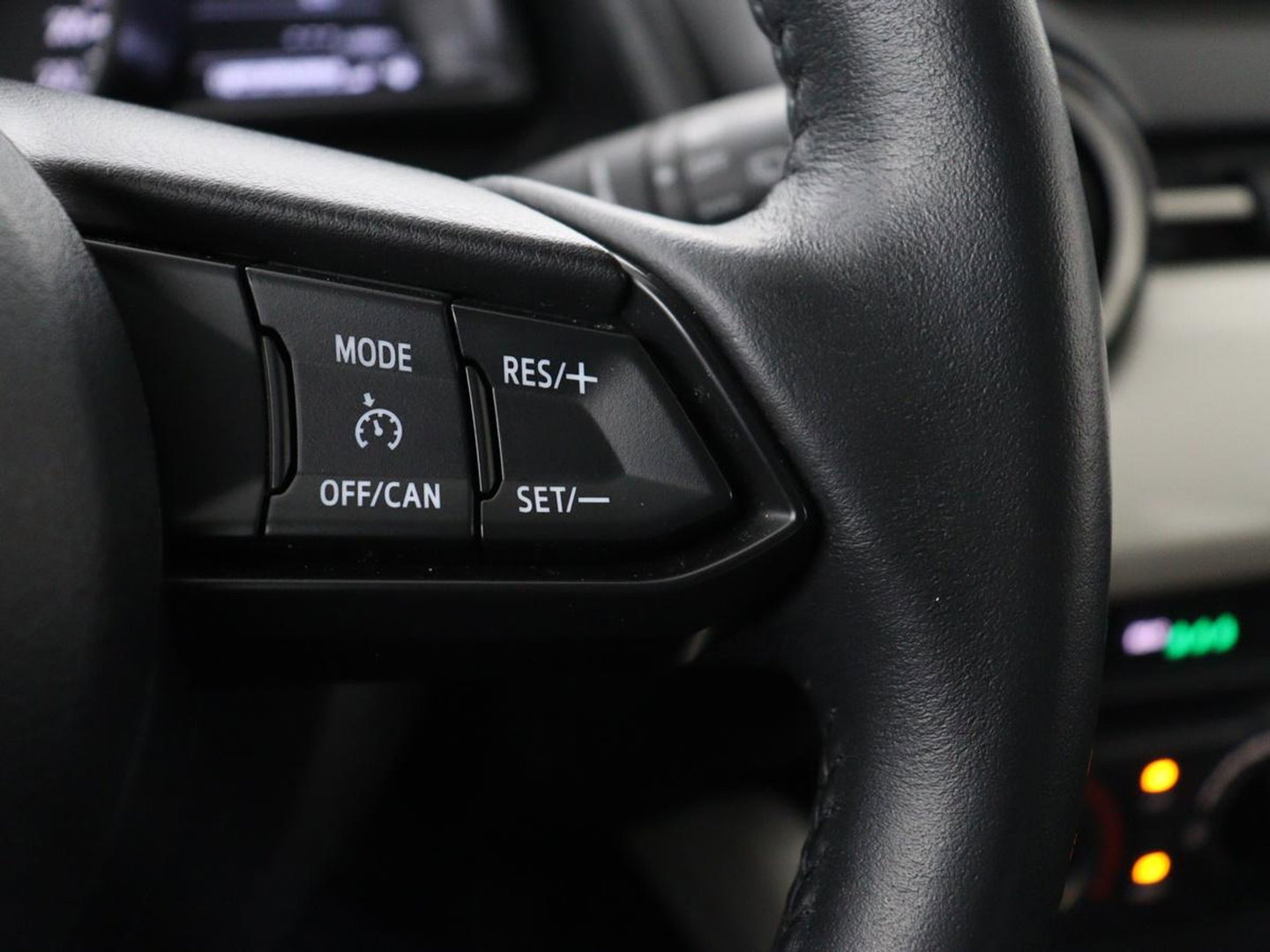Mazda 2 1.5 SkyActiv-G 90 Centre-Line | Airco | Carplay | Cruise control | Automaat | Navigatie | Bluetooth