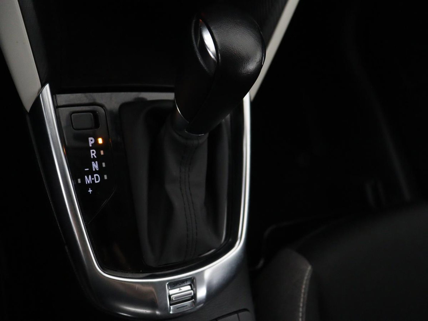 Mazda 2 1.5 SkyActiv-G 90 Centre-Line | Airco | Carplay | Cruise control | Automaat | Navigatie | Bluetooth