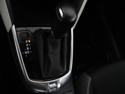 Mazda 2 1.5 SkyActiv-G 90 Centre-Line | Airco | Carplay | Cruise control | Automaat | Navigatie | Bluetooth