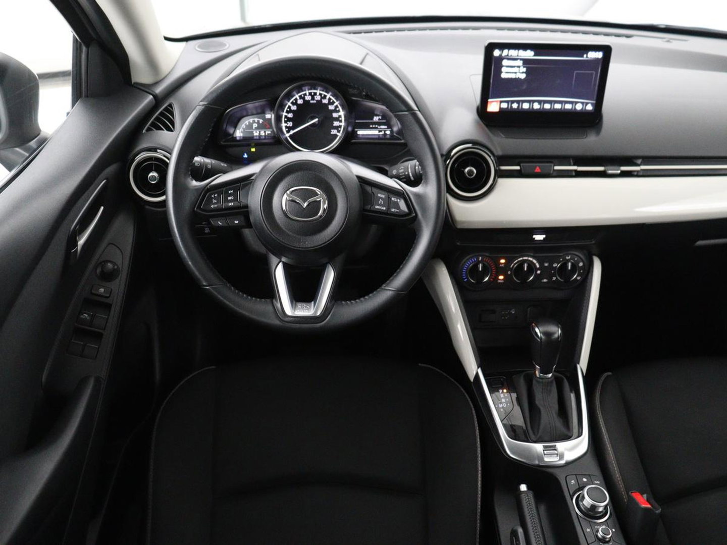 Mazda 2 1.5 SkyActiv-G 90 Centre-Line | Airco | Carplay | Cruise control | Automaat | Navigatie | Bluetooth