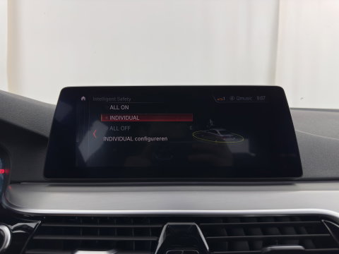 BMW 5 Serie 520i Executive Edition Sportline *AUT | LEATHER HEATED SPORT SEAT | FULL-LED | NAVI-FULLMAP | PRIVACY-GLASS | AMBIENT-LIGHT | ECC | CARPLAY | PDC | TOWBAR | 18"ALU*