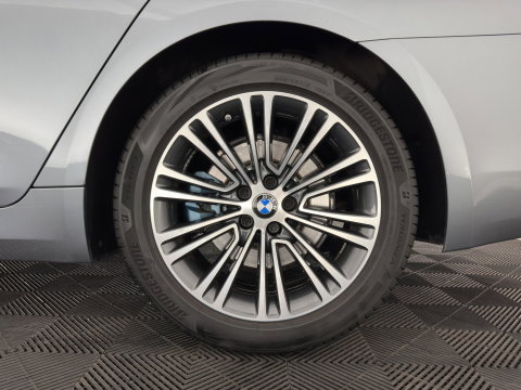 BMW 5 Serie 520i Executive Edition Sportline *AUT | LEATHER HEATED SPORT SEAT | FULL-LED | NAVI-FULLMAP | PRIVACY-GLASS | AMBIENT-LIGHT | ECC | CARPLAY | PDC | TOWBAR | 18"ALU*