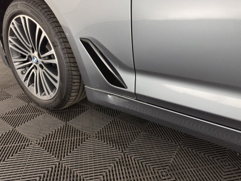 BMW 5 Serie 520i Executive Edition Sportline *AUT | LEATHER HEATED SPORT SEAT | FULL-LED | NAVI-FULLMAP | PRIVACY-GLASS | AMBIENT-LIGHT | ECC | CARPLAY | PDC | TOWBAR | 18"ALU*