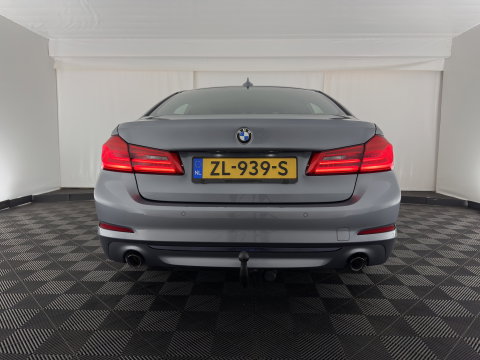 BMW 5 Serie 520i Executive Edition Sportline *AUT | LEATHER HEATED SPORT SEAT | FULL-LED | NAVI-FULLMAP | PRIVACY-GLASS | AMBIENT-LIGHT | ECC | CARPLAY | PDC | TOWBAR | 18"ALU*