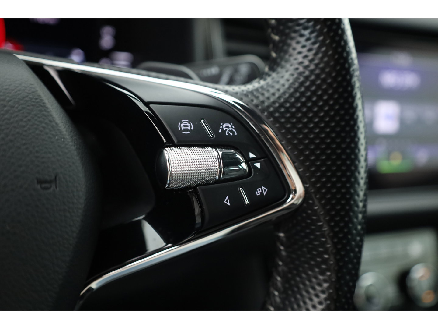 Škoda Kodiaq 1.5 TSI Sportline Business 7p. DSG | Navi | Elek. Trekhaak | Stoel- Stuurverw. | Apple CarPlay | Memory | Camera | Adapt. Cruise