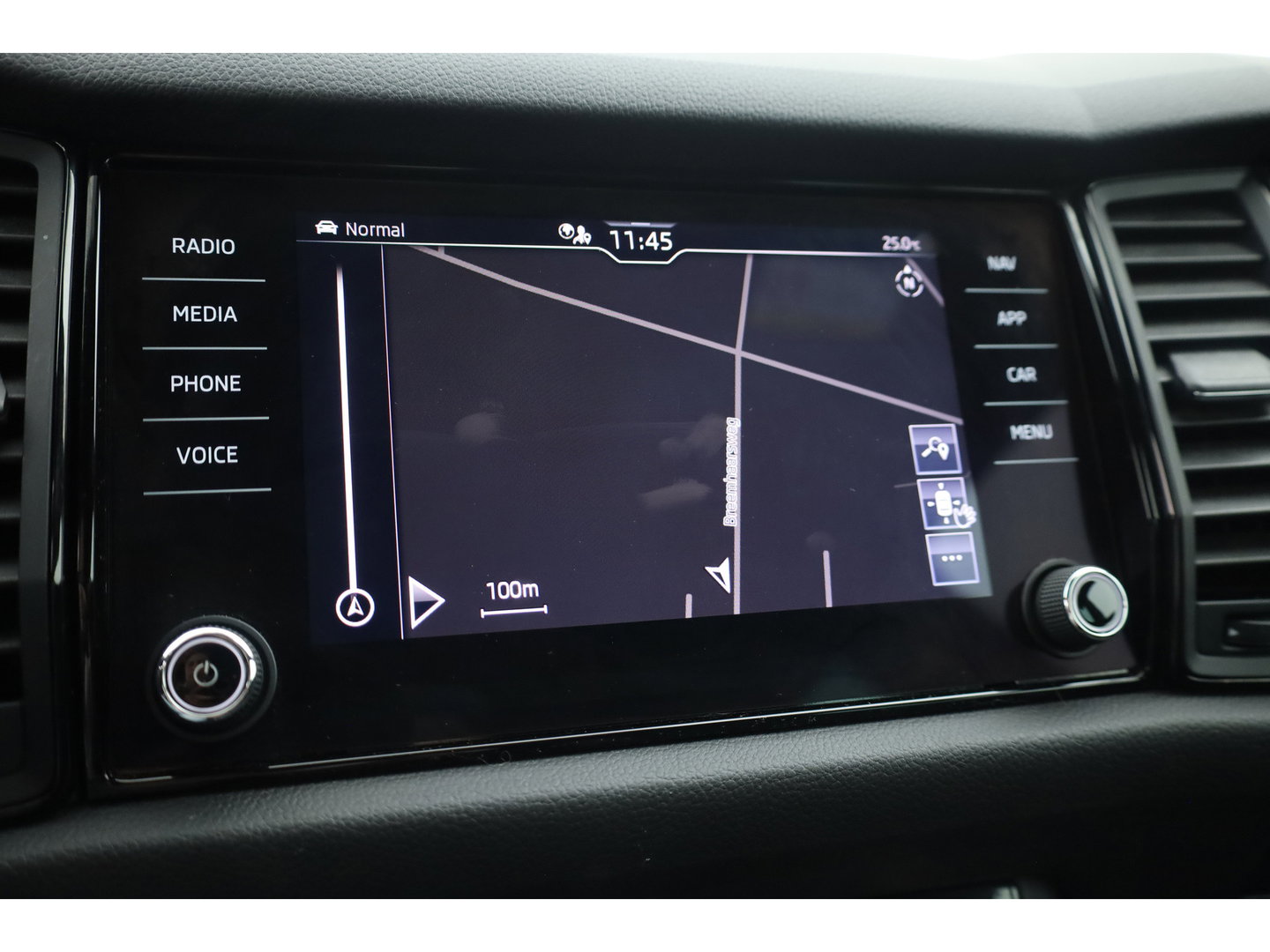 Škoda Kodiaq 1.5 TSI Sportline Business 7p. DSG | Navi | Elek. Trekhaak | Stoel- Stuurverw. | Apple CarPlay | Memory | Camera | Adapt. Cruise