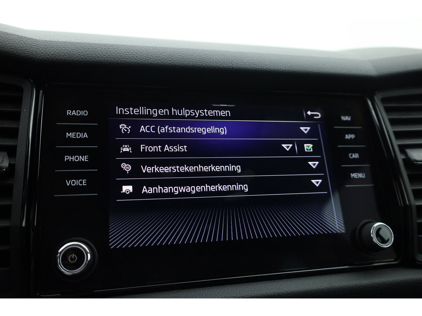 Škoda Kodiaq 1.5 TSI Sportline Business 7p. DSG | Navi | Elek. Trekhaak | Stoel- Stuurverw. | Apple CarPlay | Memory | Camera | Adapt. Cruise