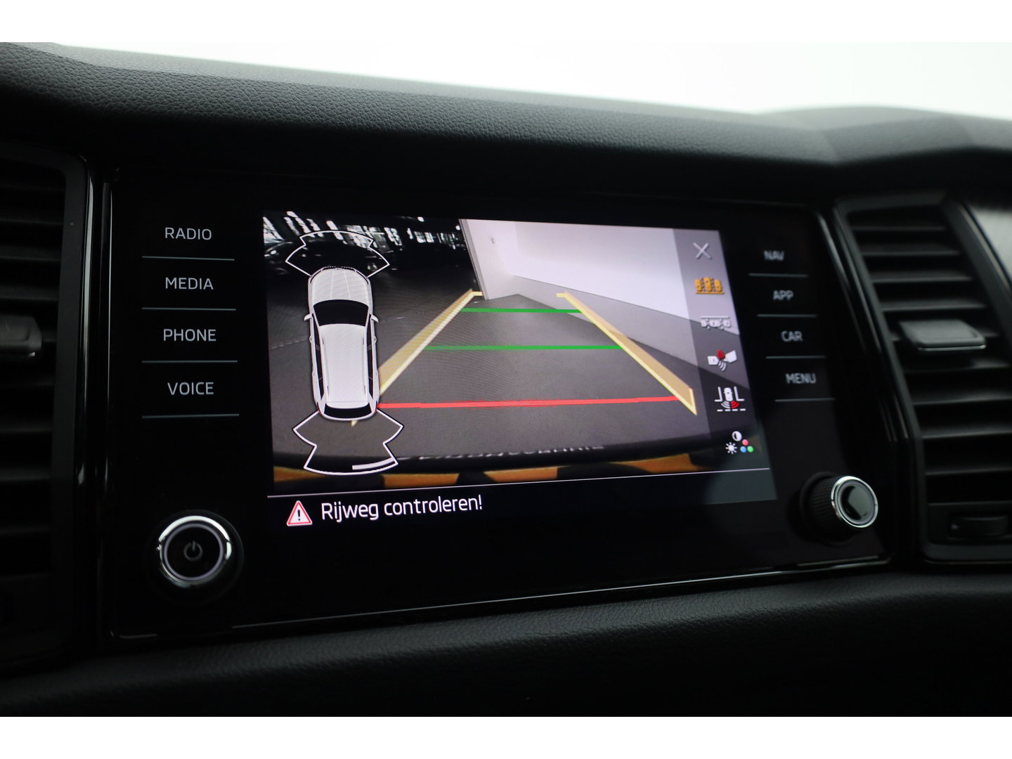Škoda Kodiaq 1.5 TSI Sportline Business 7p. DSG | Navi | Elek. Trekhaak | Stoel- Stuurverw. | Apple CarPlay | Memory | Camera | Adapt. Cruise