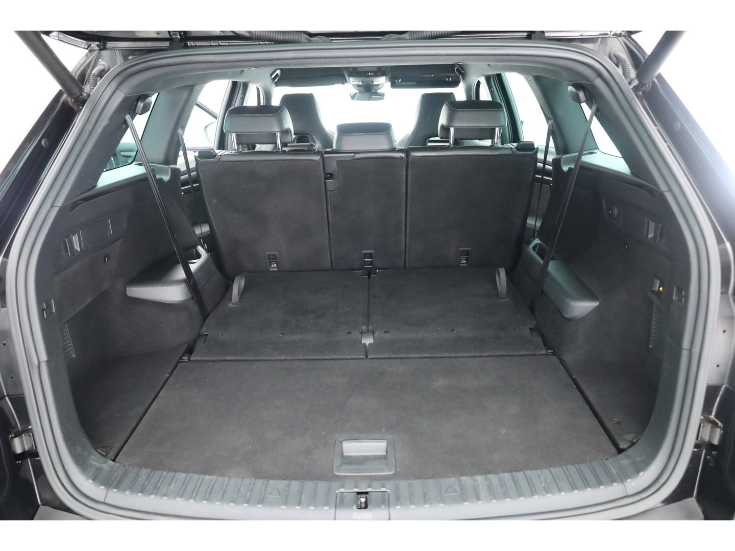 Škoda Kodiaq 1.5 TSI Sportline Business 7p. DSG | Navi | Elek. Trekhaak | Stoel- Stuurverw. | Apple CarPlay | Memory | Camera | Adapt. Cruise