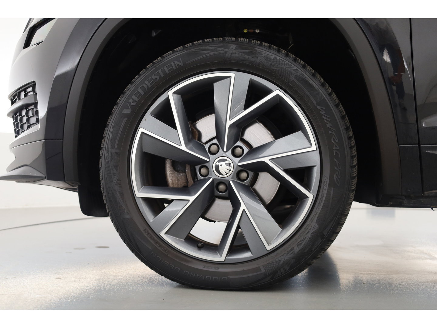 Škoda Kodiaq 1.5 TSI Sportline Business 7p. DSG | Navi | Elek. Trekhaak | Stoel- Stuurverw. | Apple CarPlay | Memory | Camera | Adapt. Cruise