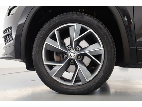 Škoda Kodiaq 1.5 TSI Sportline Business 7p. DSG | Navi | Elek. Trekhaak | Stoel- Stuurverw. | Apple CarPlay | Memory | Camera | Adapt. Cruise