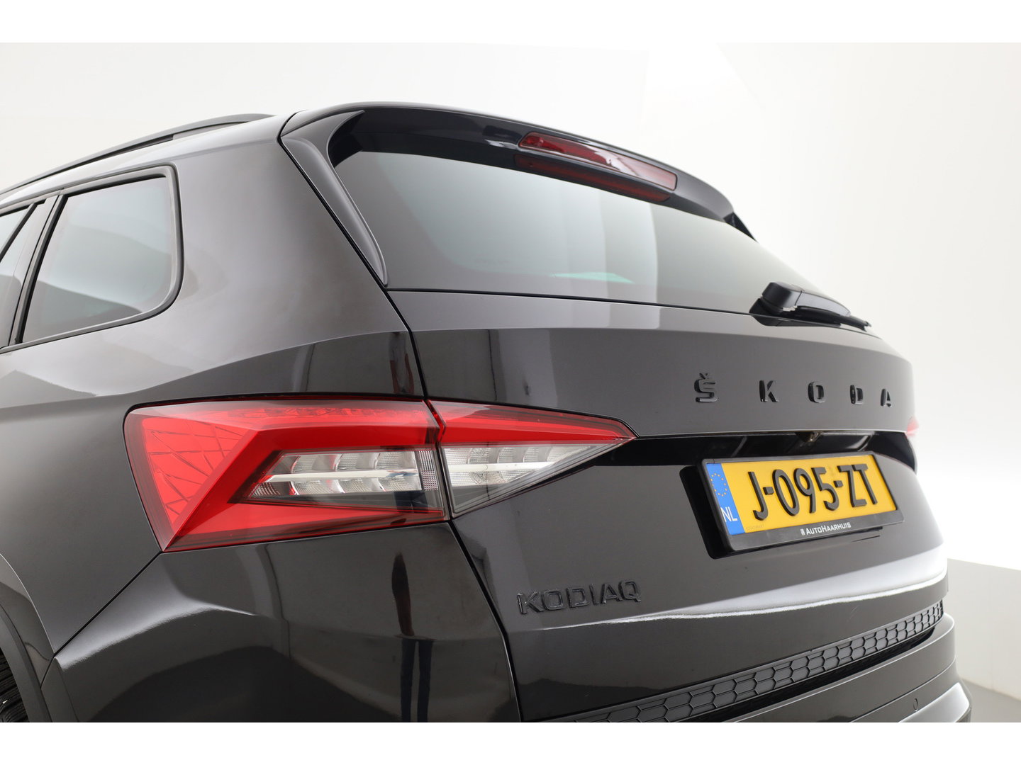 Škoda Kodiaq 1.5 TSI Sportline Business 7p. DSG | Navi | Elek. Trekhaak | Stoel- Stuurverw. | Apple CarPlay | Memory | Camera | Adapt. Cruise