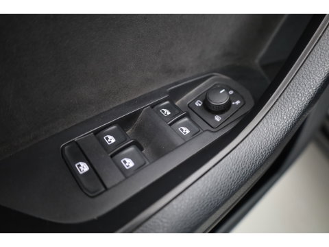 Škoda Kodiaq 1.5 TSI Sportline Business 7p. DSG | Navi | Elek. Trekhaak | Stoel- Stuurverw. | Apple CarPlay | Memory | Camera | Adapt. Cruise
