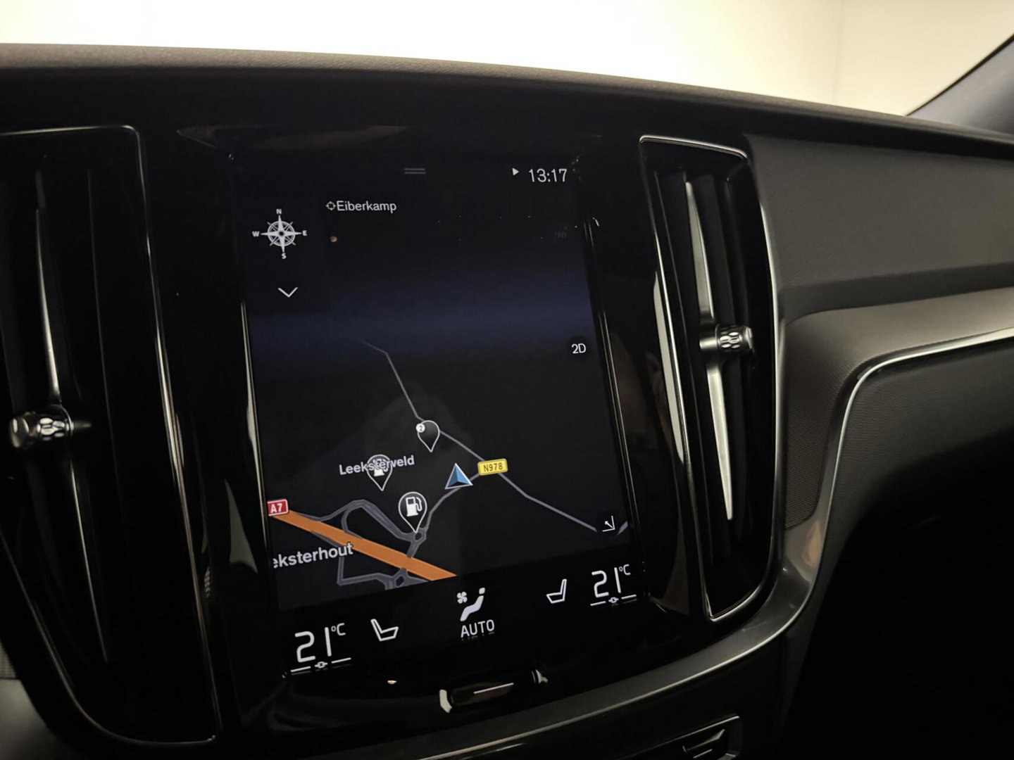 Volvo V60 2.0 T8 Recharge AWD R-Design Pano B&W 360° Memory Trekh.