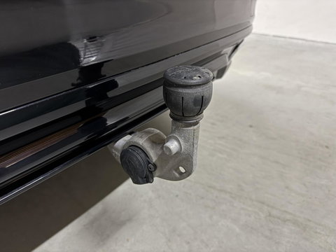 Volvo V60 2.0 T8 Recharge AWD R-Design Pano B&W 360° Memory Trekh.