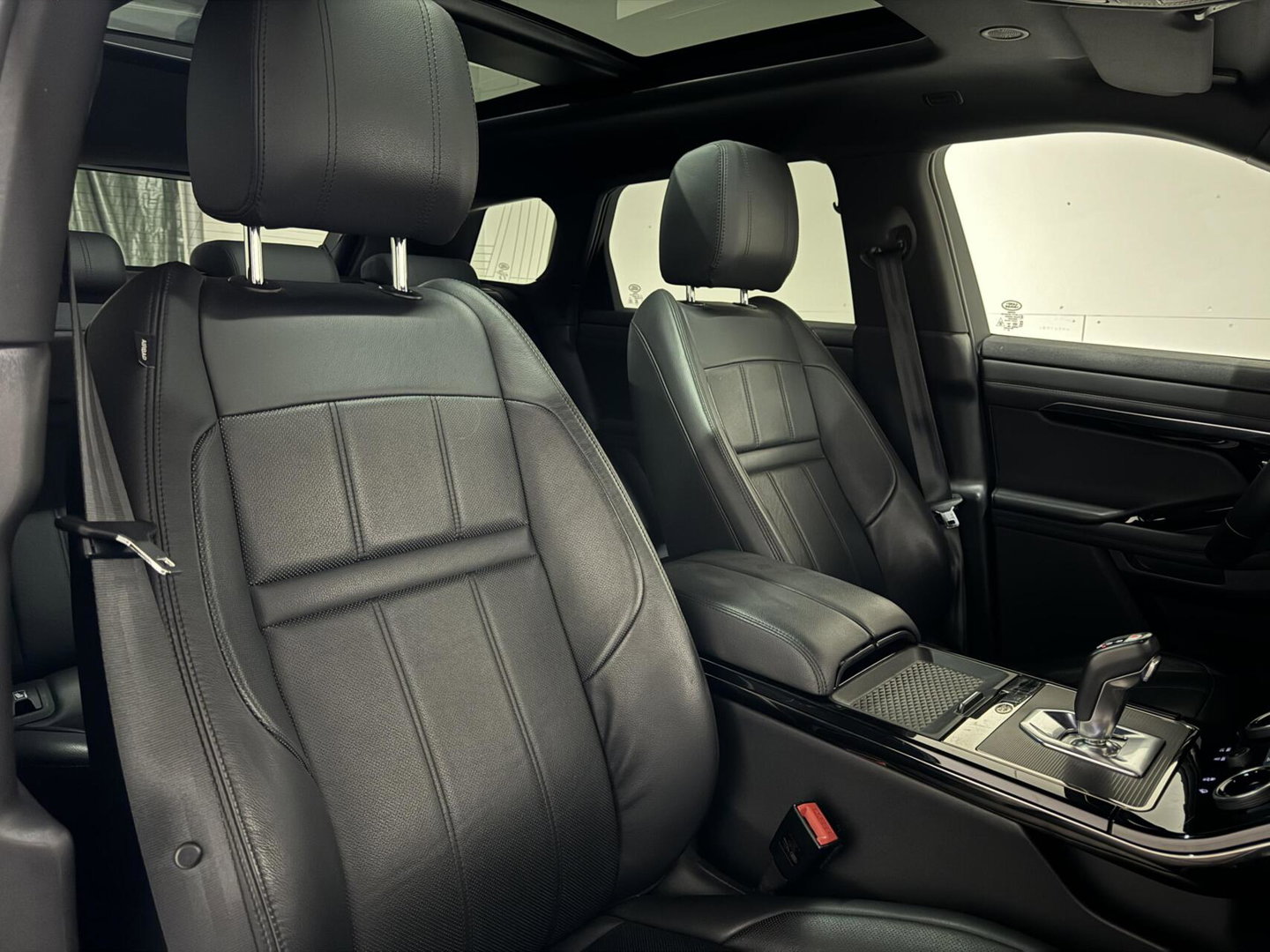 Land Rover Range Rover Evoque 1.5 P300e AWD R-Dynamic Pano 360° CarPlay Memory