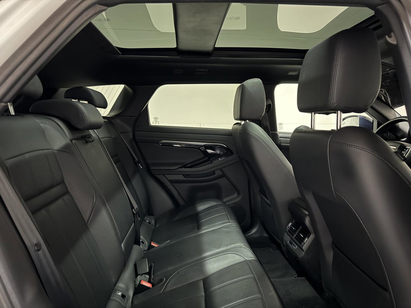 Land Rover Range Rover Evoque 1.5 P300e AWD R-Dynamic Pano 360° CarPlay Memory