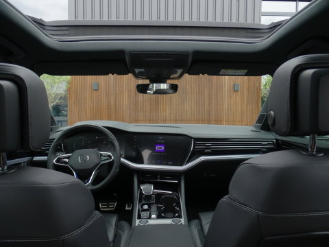 Volkswagen Touareg 3.0 e-Hybrid 462PK 4-Motion R / Massage / Dynaudio / 360°