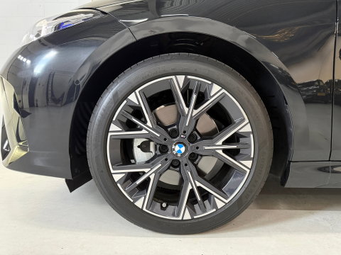 BMW 1-serie 120i pano*Side-assist*led*keyless