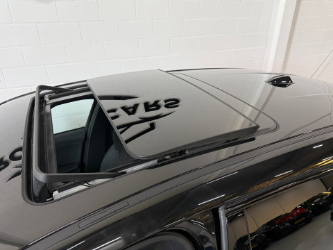 BMW 1-serie 120i pano*Side-assist*led*keyless