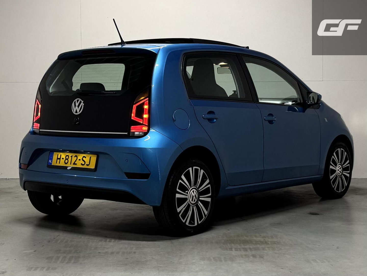 Volkswagen up! 1.0 BMT Lounge Pano Camera Cruise PDC NAP