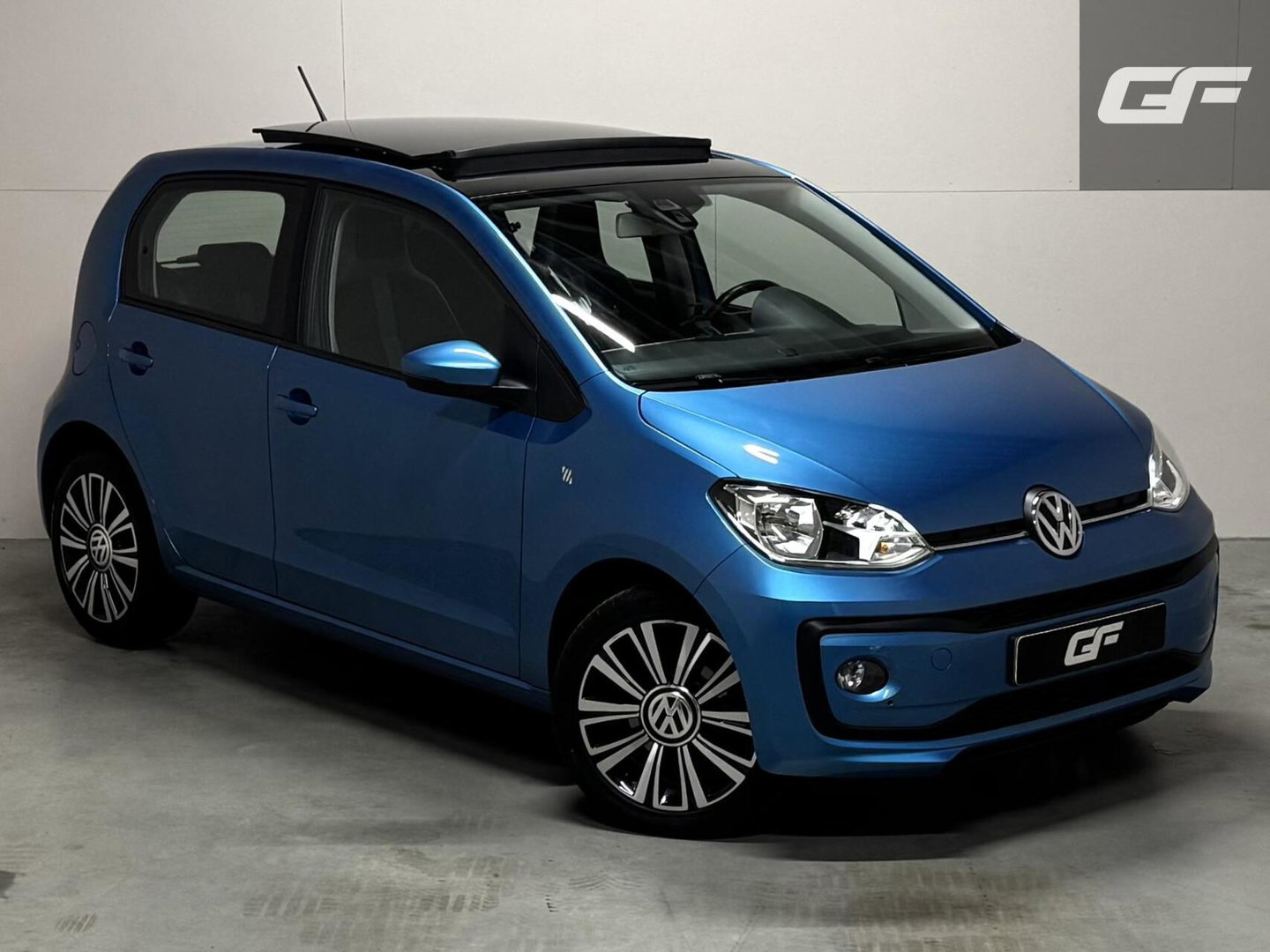 Volkswagen up! 1.0 BMT Lounge Pano Camera Cruise PDC NAP