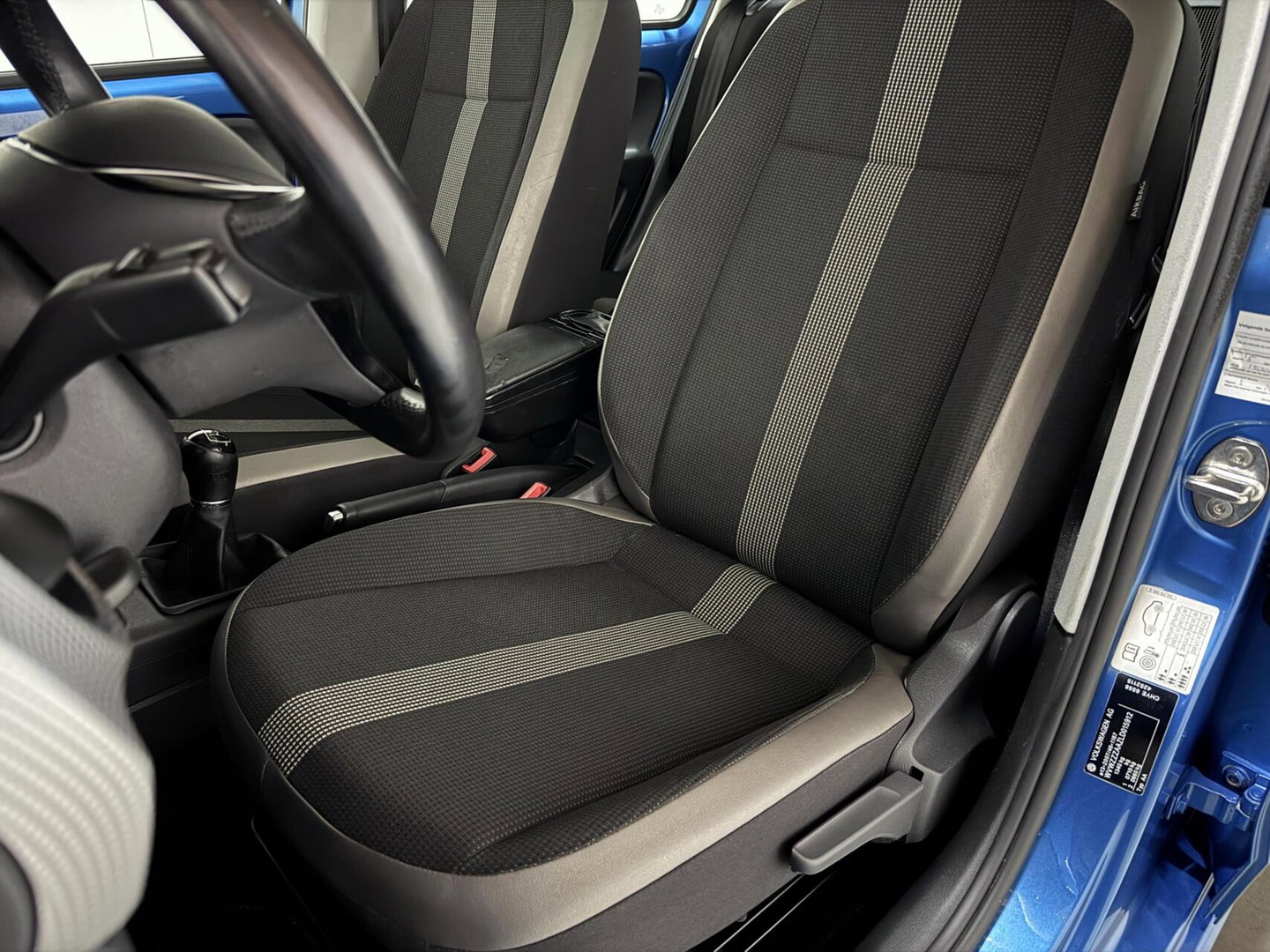 Volkswagen up! 1.0 BMT Lounge Pano Camera Cruise PDC NAP