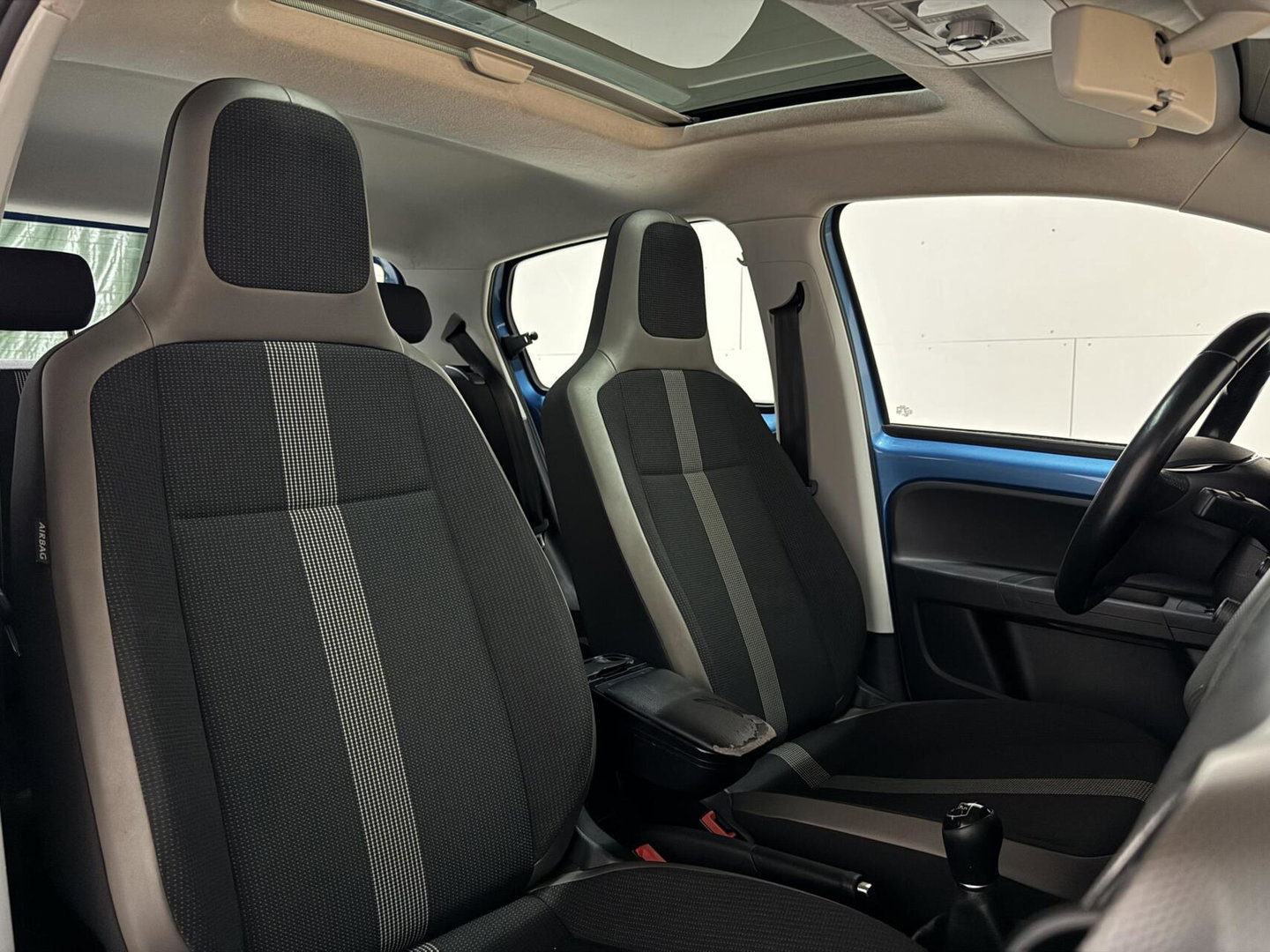 Volkswagen up! 1.0 BMT Lounge Pano Camera Cruise PDC NAP
