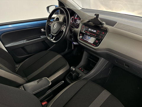 Volkswagen up! 1.0 BMT Lounge Pano Camera Cruise PDC NAP