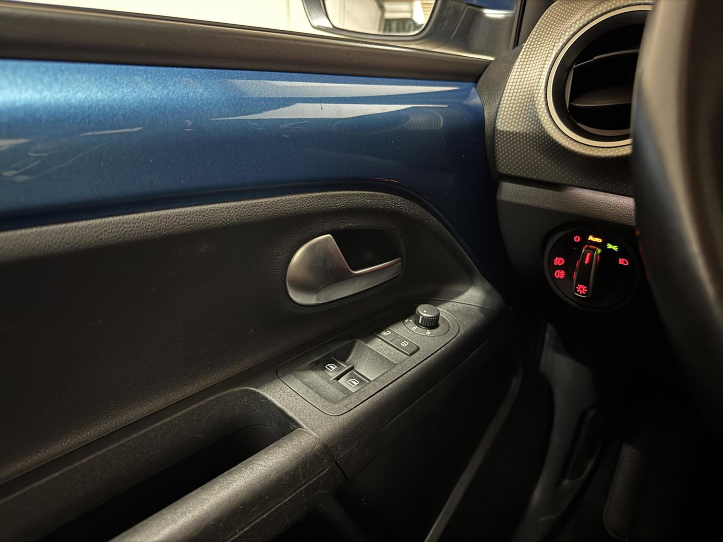Volkswagen up! 1.0 BMT Lounge Pano Camera Cruise PDC NAP