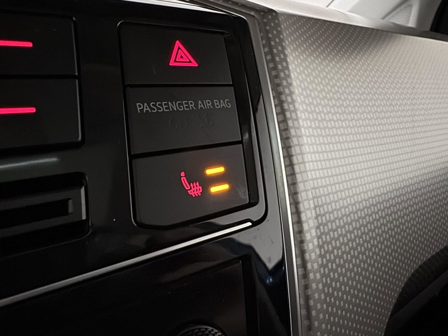 Volkswagen up! 1.0 BMT Lounge Pano Camera Cruise PDC NAP