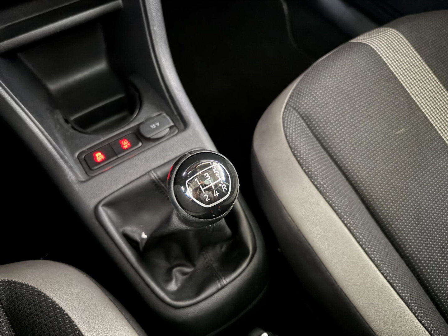 Volkswagen up! 1.0 BMT Lounge Pano Camera Cruise PDC NAP