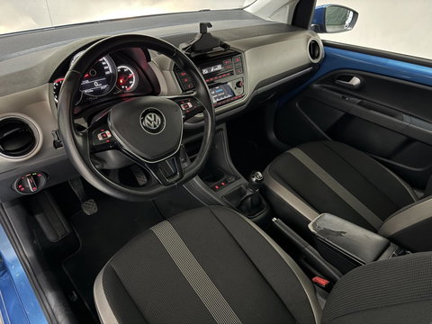 Volkswagen up! 1.0 BMT Lounge Pano Camera Cruise PDC NAP