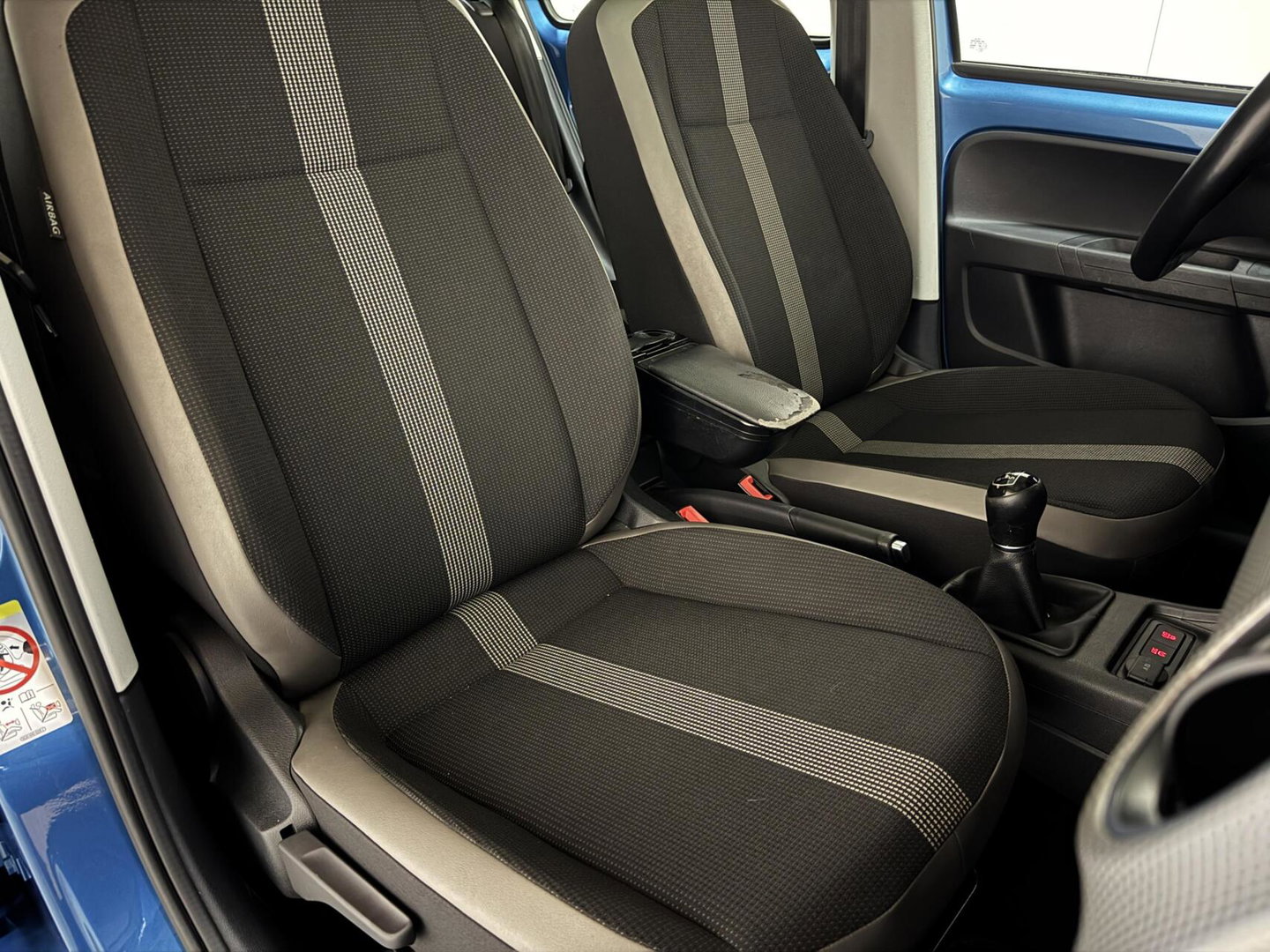 Volkswagen up! 1.0 BMT Lounge Pano Camera Cruise PDC NAP