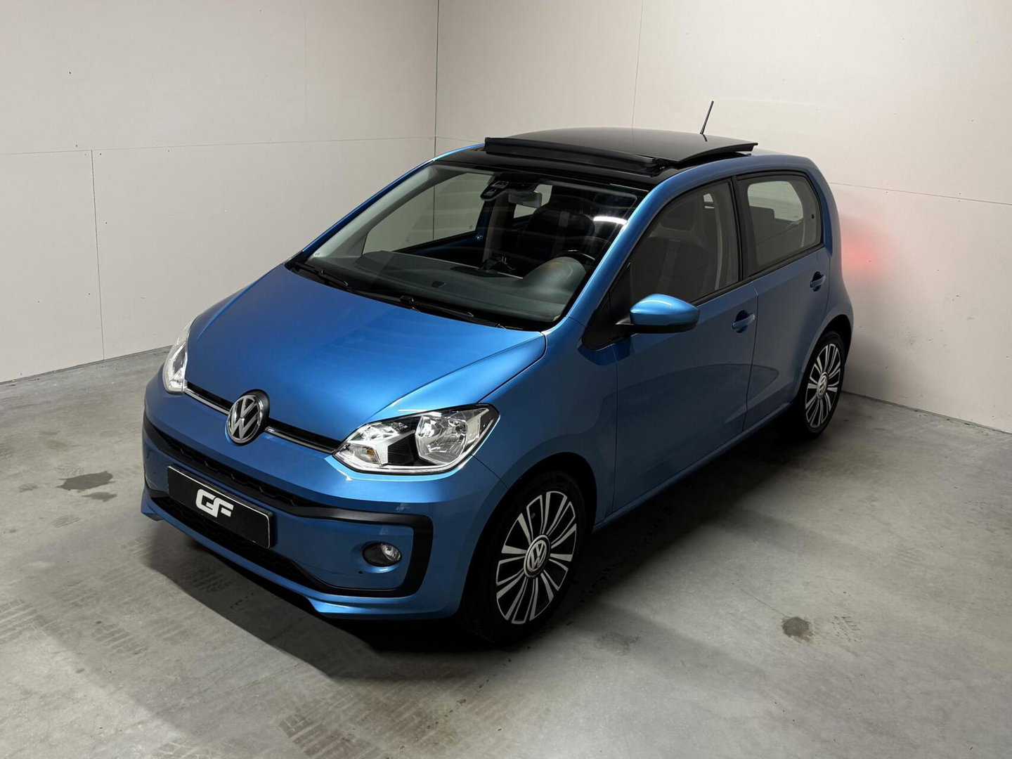 Volkswagen up! 1.0 BMT Lounge Pano Camera Cruise PDC NAP