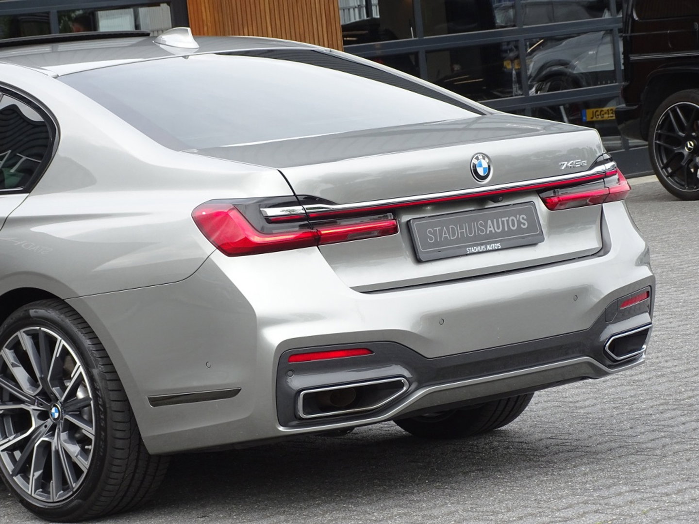 BMW 7 Serie 745e 394PK M-Sport / Individual / Laser / 360° / Harman Kardon