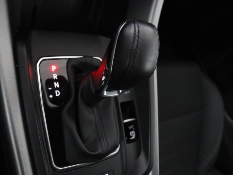 Alfa Romeo Tonale 1.3T PHEV Veloce 280PK Aut. Half Leder | Navi | DAB | Camera | Virtual Display | Navi | Carplay | Trekhaak | Climate Control | Stoelverwarming | Stuurverwarming