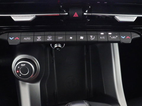 Alfa Romeo Tonale 1.3T PHEV Veloce 280PK Aut. Half Leder | Navi | DAB | Camera | Virtual Display | Navi | Carplay | Trekhaak | Climate Control | Stoelverwarming | Stuurverwarming