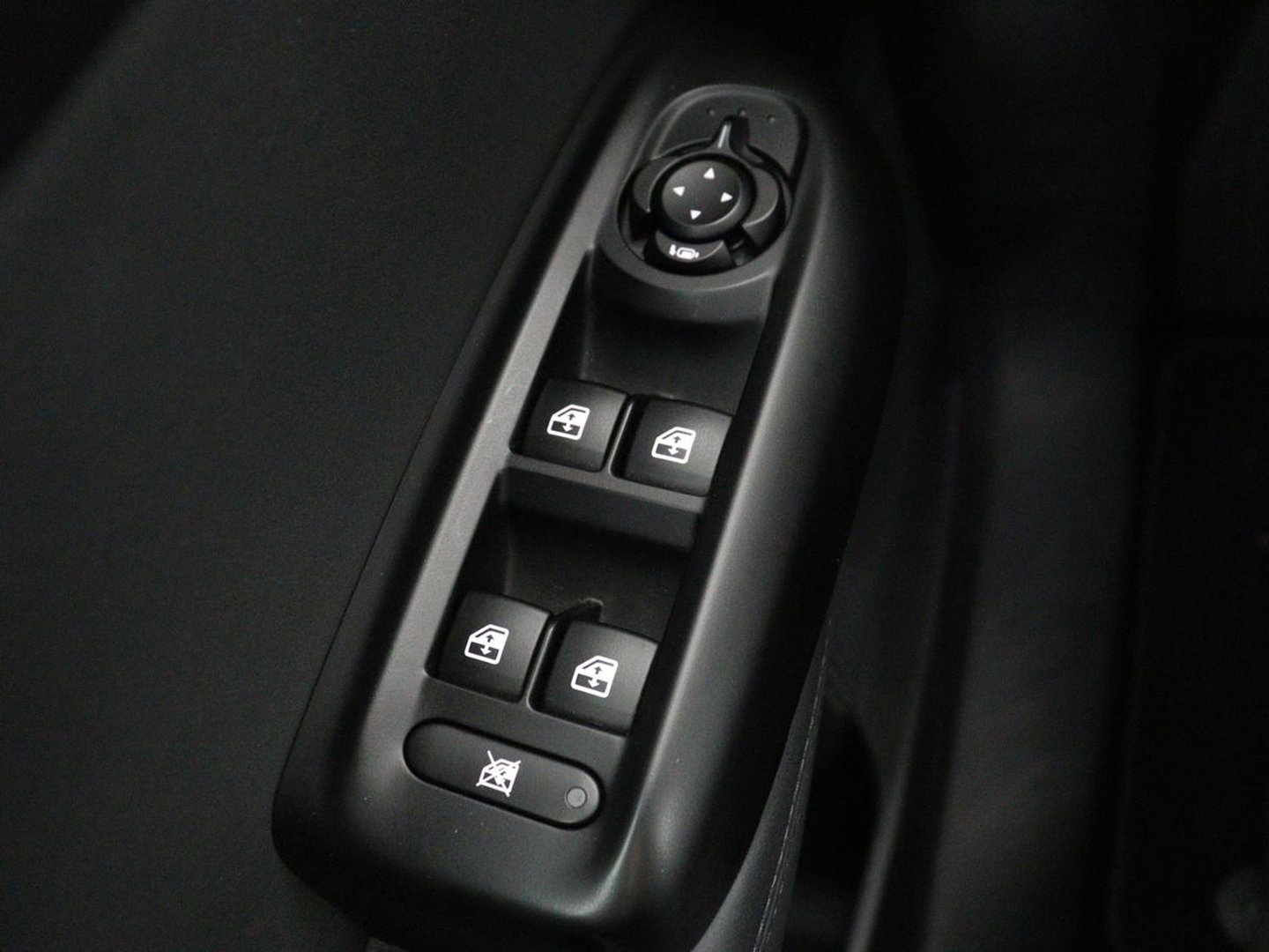 Alfa Romeo Tonale 1.3T PHEV Veloce 280PK Aut. Half Leder | Navi | DAB | Camera | Virtual Display | Navi | Carplay | Trekhaak | Climate Control | Stoelverwarming | Stuurverwarming