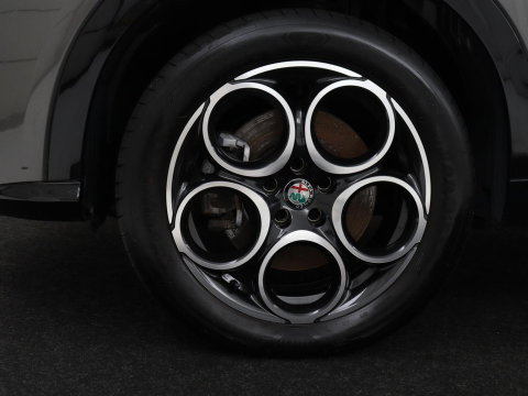 Alfa Romeo Tonale 1.3T PHEV Veloce 280PK Aut. Half Leder | Navi | DAB | Camera | Virtual Display | Navi | Carplay | Trekhaak | Climate Control | Stoelverwarming | Stuurverwarming