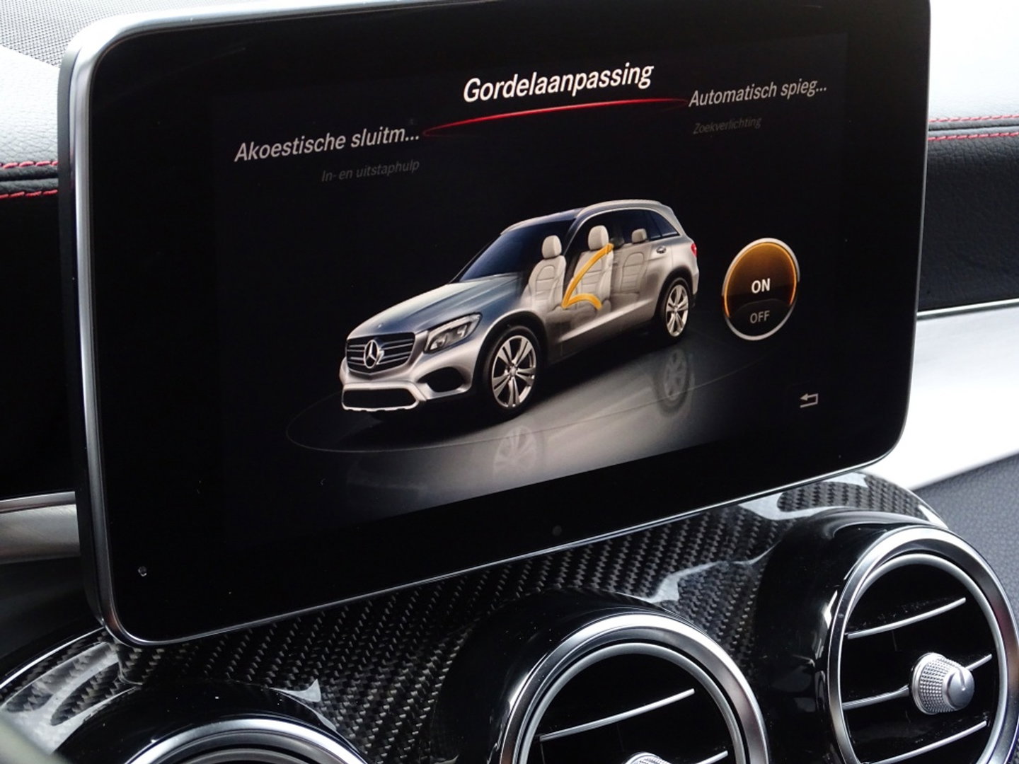 Mercedes-Benz GLC 43 AMG 367PK 4-MATIC / Carbon / Distronic / Burmester / LED