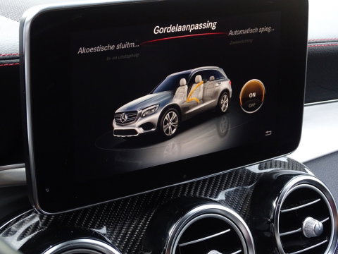 Mercedes-Benz GLC 43 AMG 367PK 4-MATIC / Carbon / Distronic / Burmester / LED
