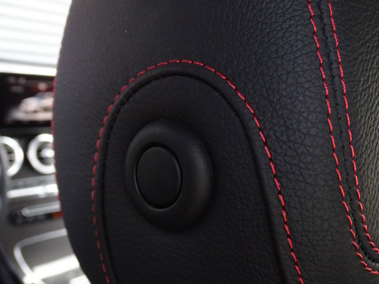 Mercedes-Benz GLC 43 AMG 367PK 4-MATIC / Carbon / Distronic / Burmester / LED